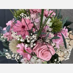 NYHED. Workshop  design din egen buket i konserveret blomster den 14/1-25 fra Kl.18.30-20.30-21