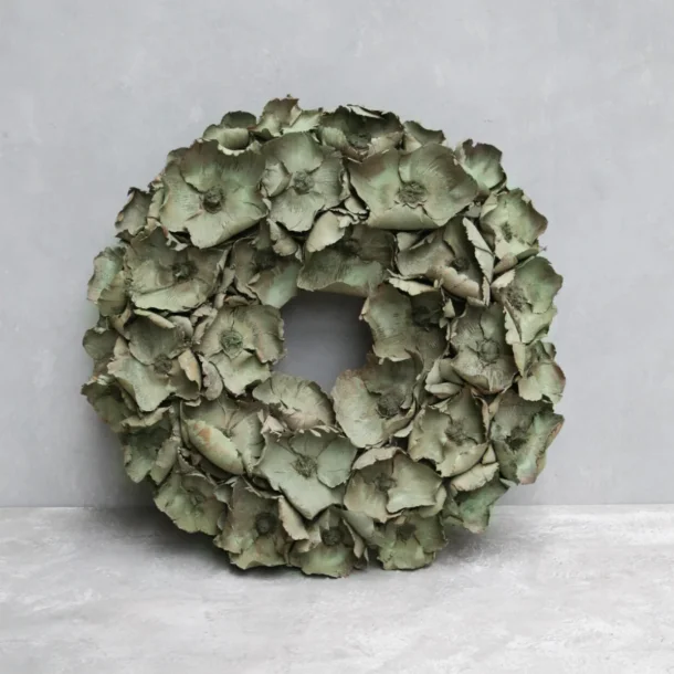 Krans med trrede blomsterbunde (bgerblade) fra kokosndden. i sart grn 40